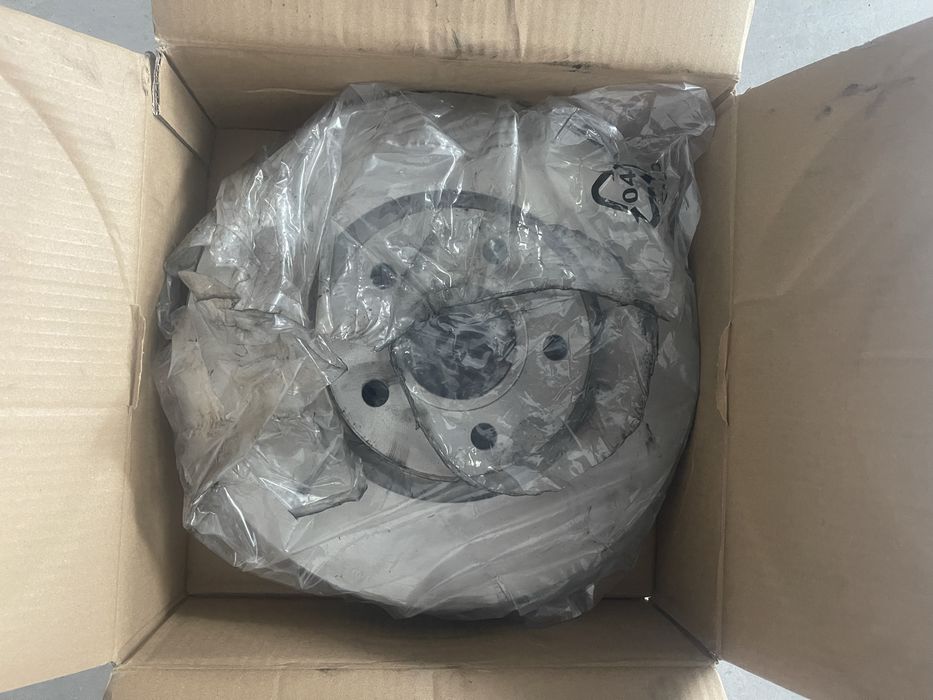 Discos de travão eixo frontal volvo c30