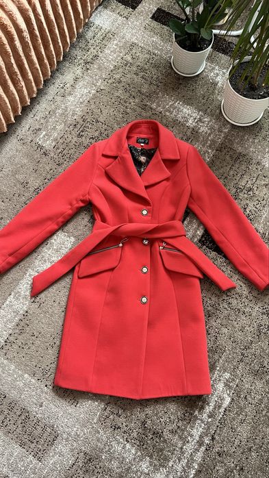 Жіноче пальто осінь/весна