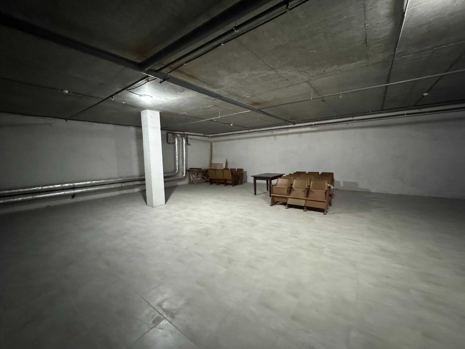 Підвальне приміщення в ТЦ Ринковий