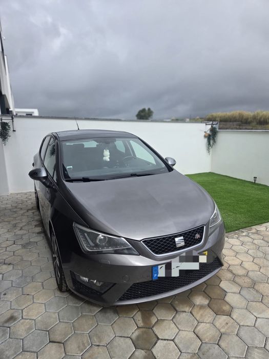 Seat Ibiza Fr cinza automatico