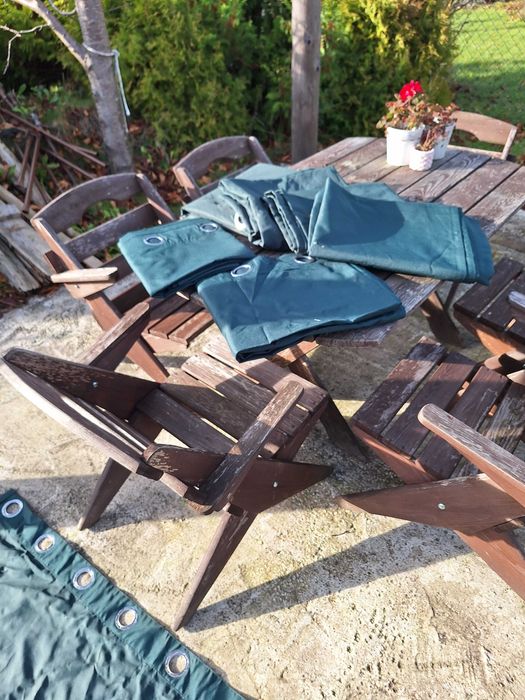 Sprzedam stelaż drewnianej wiaty z bocznymi zasłonami.