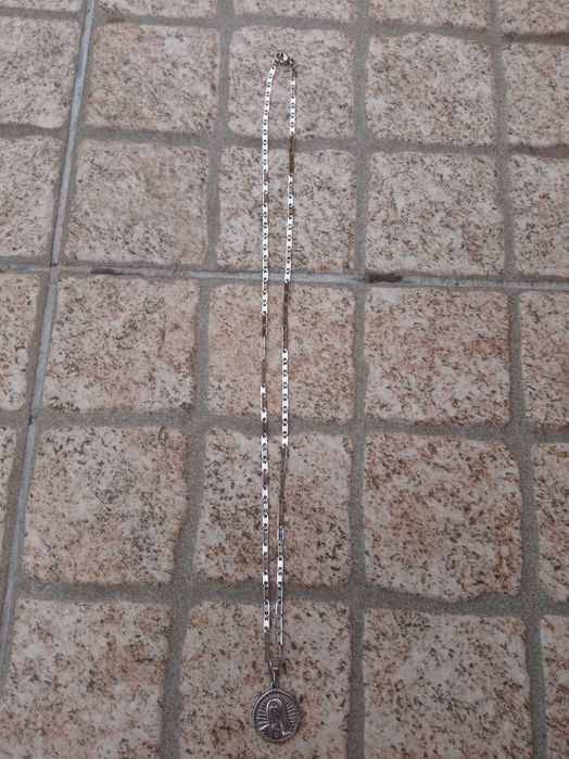 Colar Nossa Senhora de Fátima Novo Aço Inoxidável prateado
