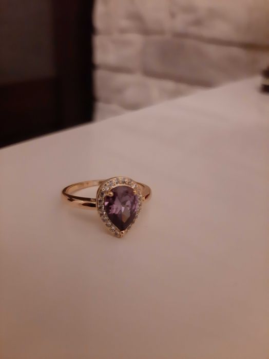 Piękny pierścionek