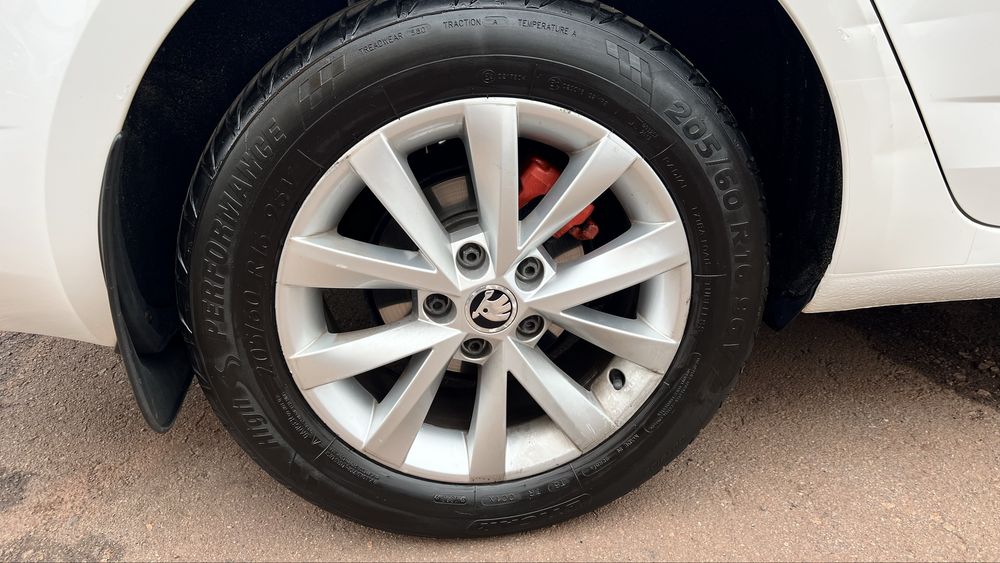 Skoda Оctavia А7 2016 1,4 автомат