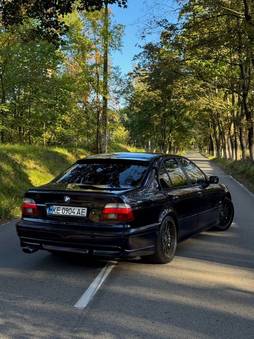 Продам BMW E39 V8 3.5 безванос!