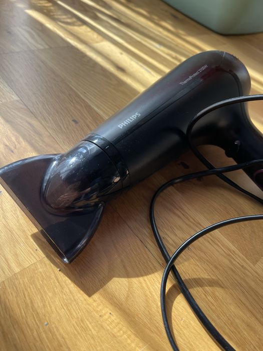 Suszarka do włosów Philips ThermoProtect 2100W