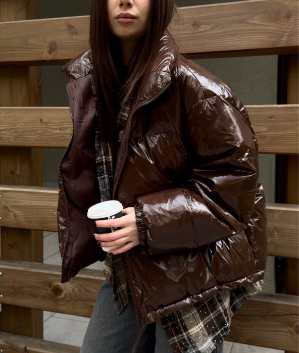 Шоколадна куртка пуфер лак жилет бургунді куртка жіночий пуфер