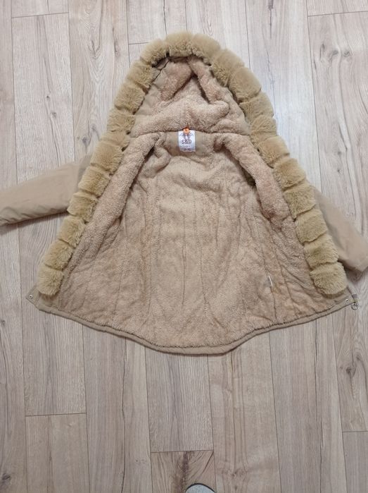 Парка для дівчинки