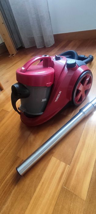 Aspirador sem saco 1800/2000 w vermelho Troia