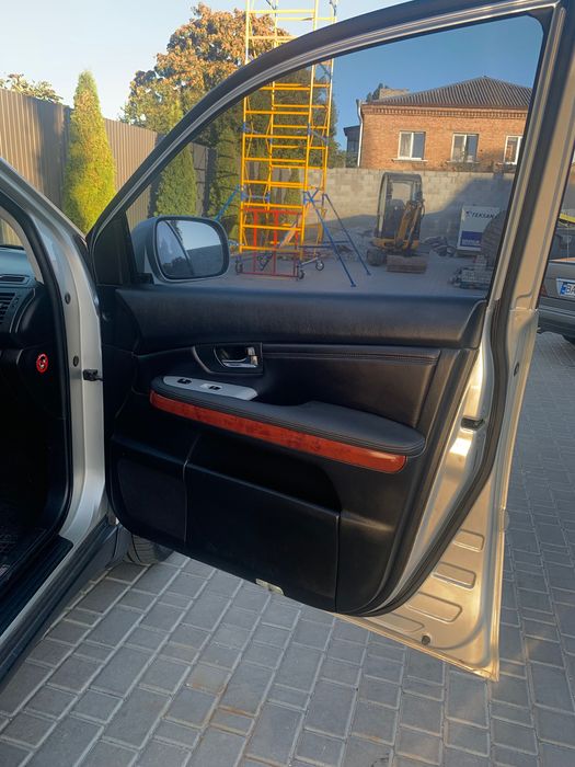 Продам автомобіль Lexus