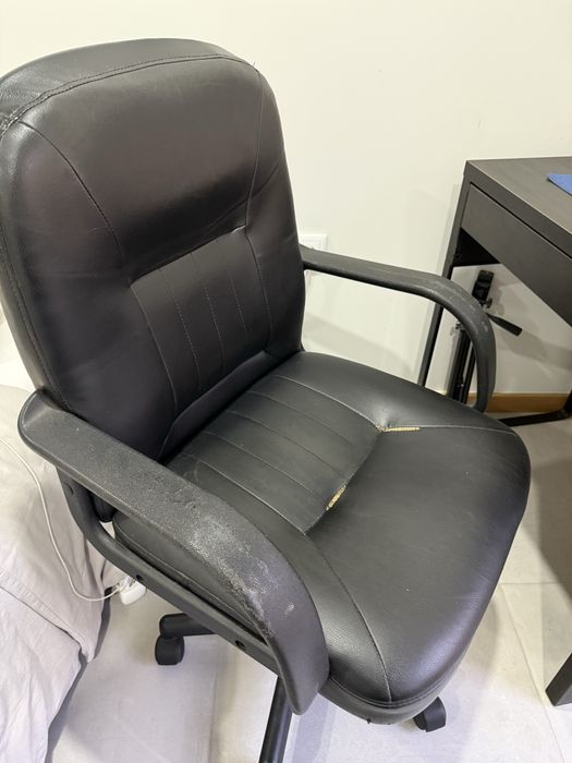 Vendo mesa + oferta cadeira
