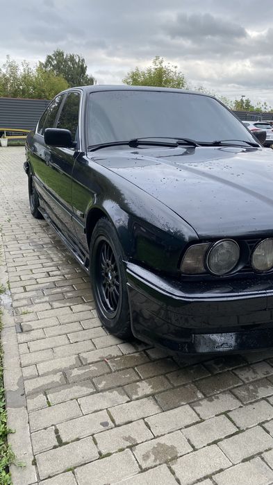 продам BMW E34 1995 2.0 бензин
