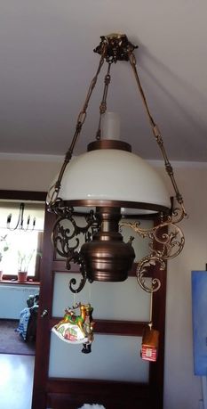 Duża lampa sufitowa