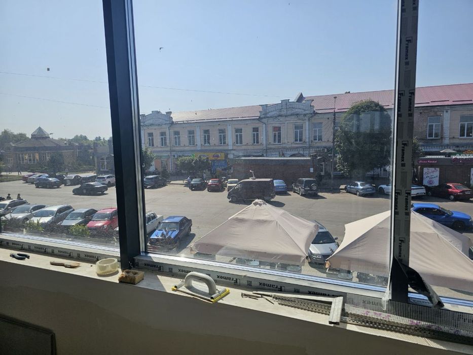 Оренда площ в новому ТЦ у центрі м. Золотоноша