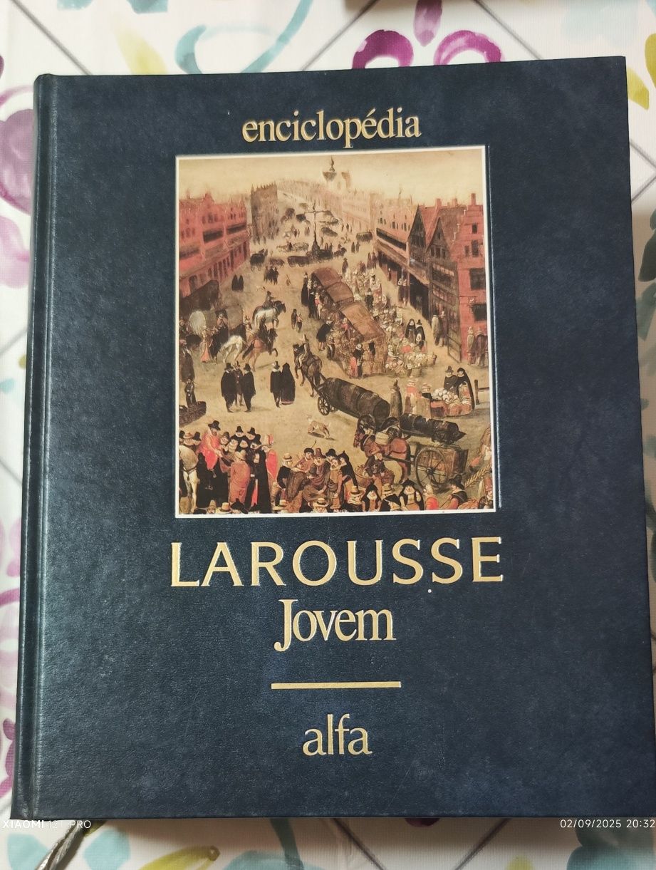 Enciclopédia Larousse
