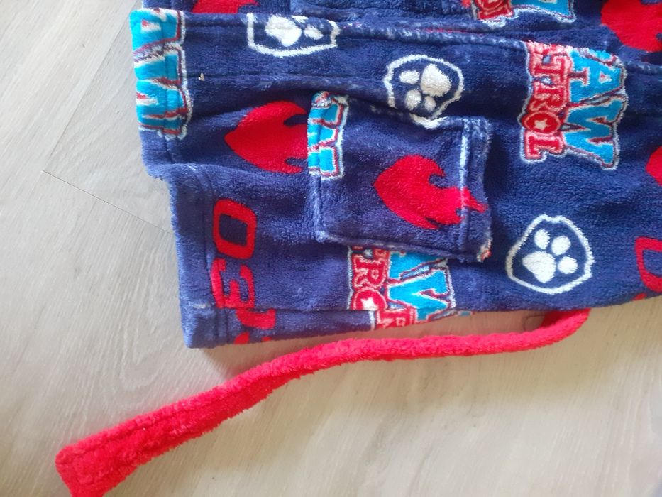 Szlafrok psi patrol rozm 110/116