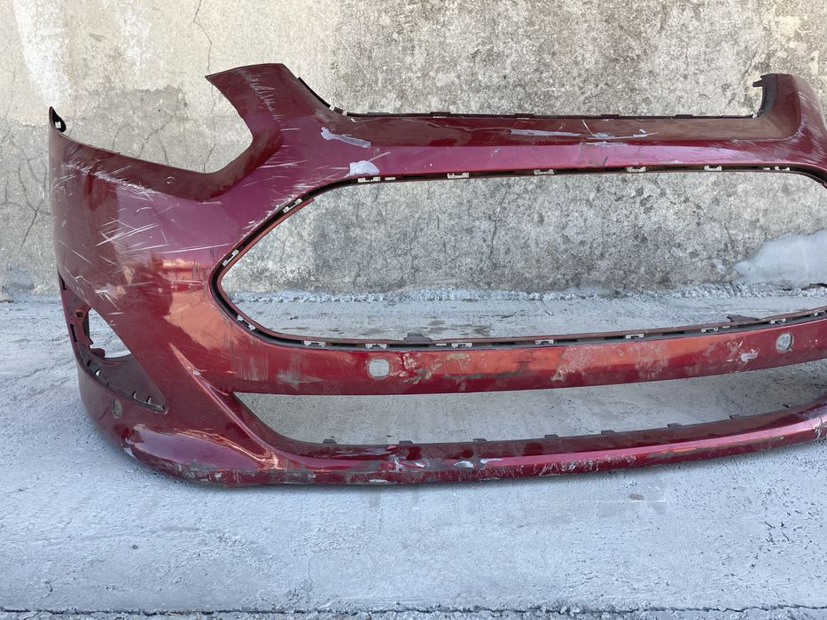 Продам бампер FORD C-max titanium