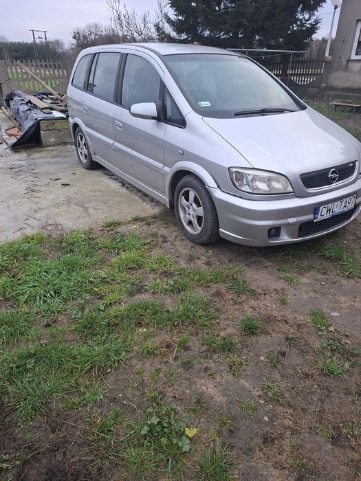 Opel zafira a 2.2 dti