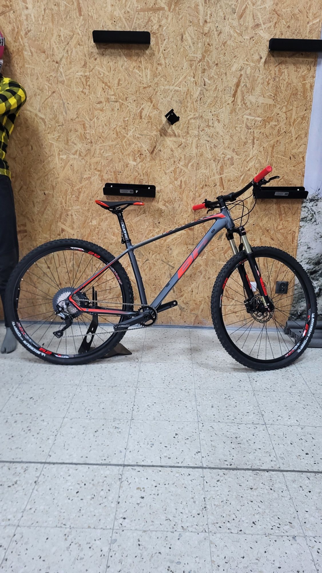 rower BH Expert MTB r. M