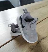 Buty sportowe Nike r.19,5