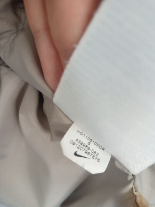 Blusão puffer de penas Nike