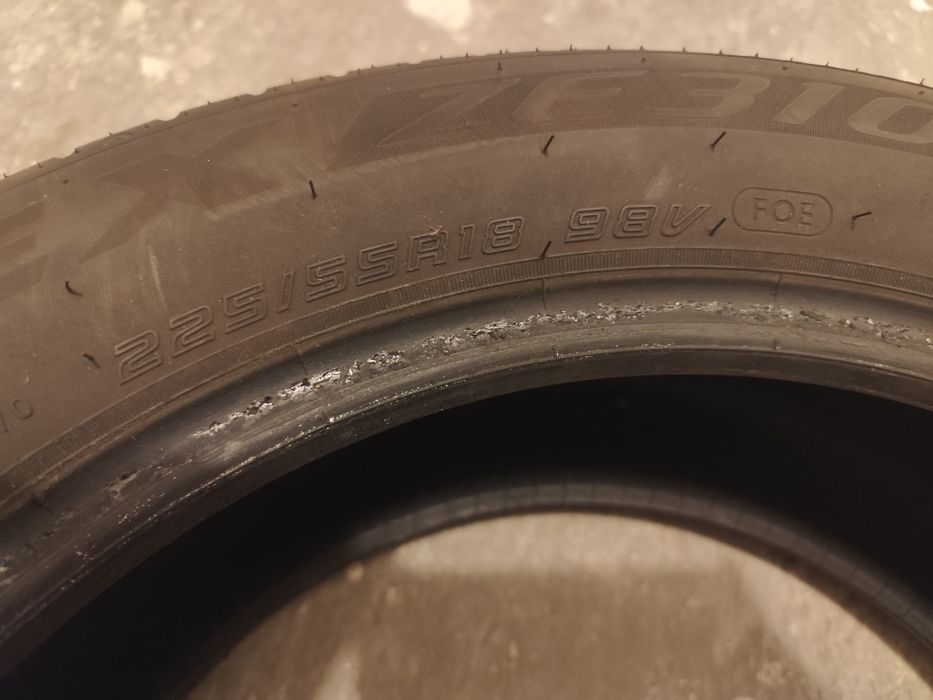 Opony letnie Falken 225/55R18 98V - komplet (4 sztuki) - 150 zł/opona