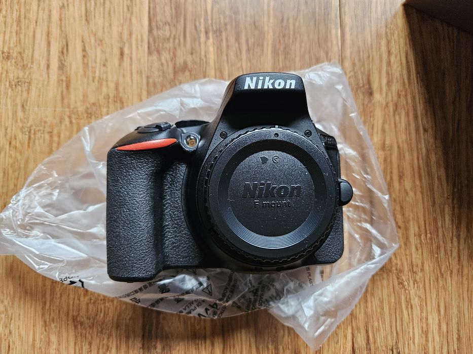 Nowy aparat fotograficzny Nikon D5600 + 18-140mm VR Kit zestaw
