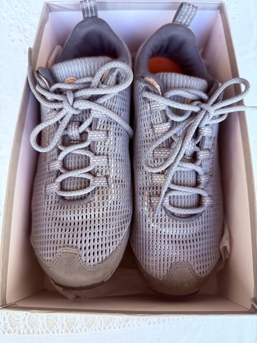 Ténis Merrell Cinzentos