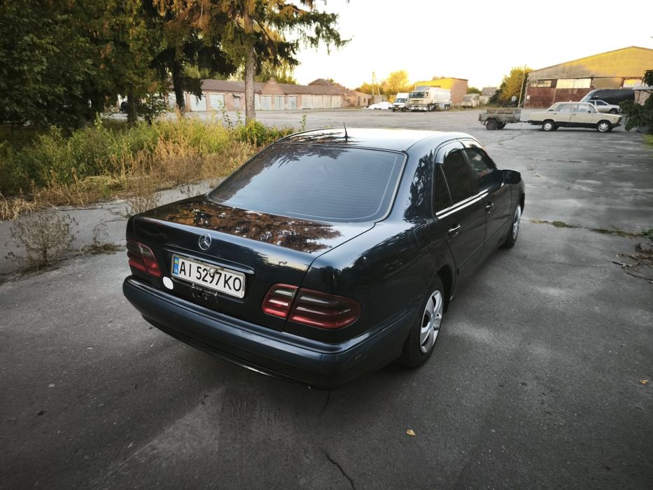 Продам Мерседес 2.2 дизель коробка автомат