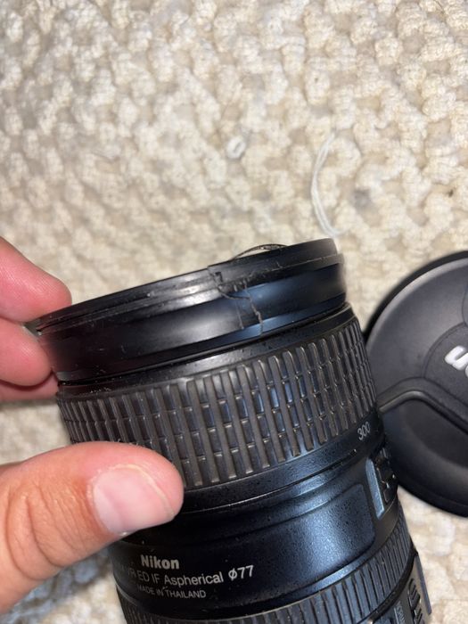 Objetiva Nikon AF-S Nikkor 28-300mm f/3.5-5.6G ED VR
