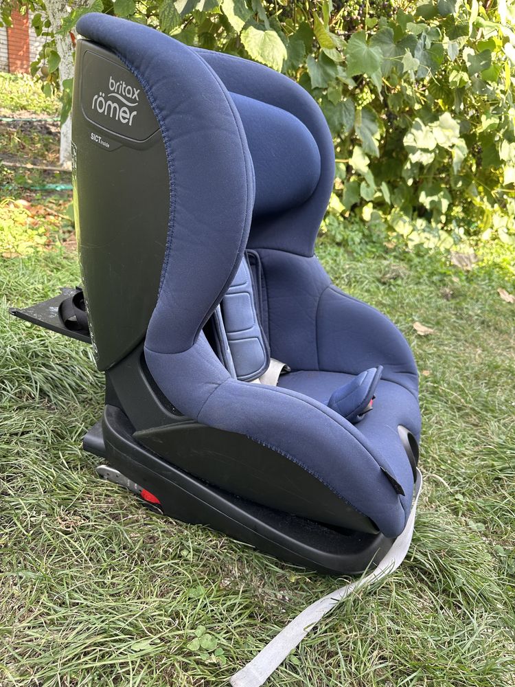 Автокрісло Britax Romer Isofix