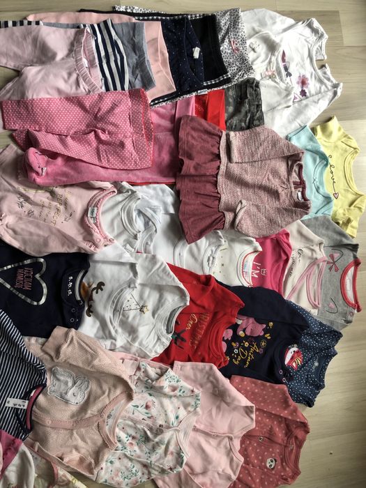 Body, leginsy, śpiochy , tunika, sukienka roz. 68 ( 39 sztuk )