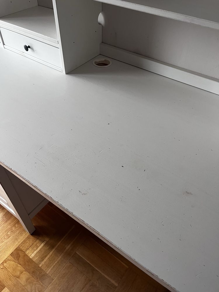 Białe Biurko Hemnes Ikea