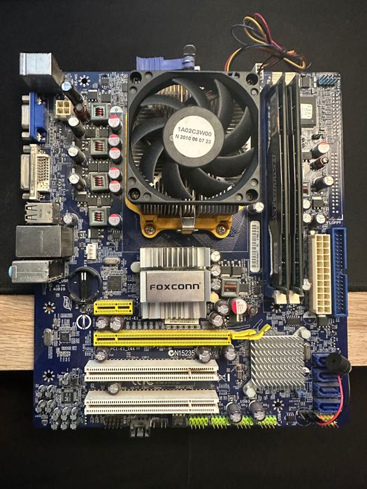 Płyta główna Foxconn A76ML-K, Processor AMD Athlon, RAM 4GB DDR3