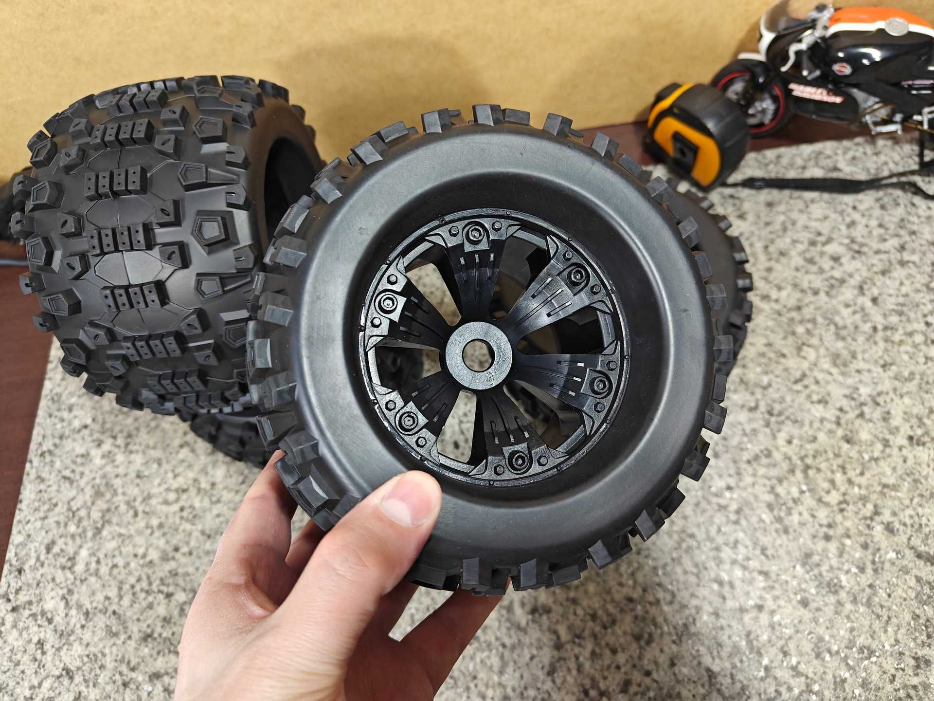 RC колеса трагги 1/8 хекс 17мм монстр траки баггі Нові
