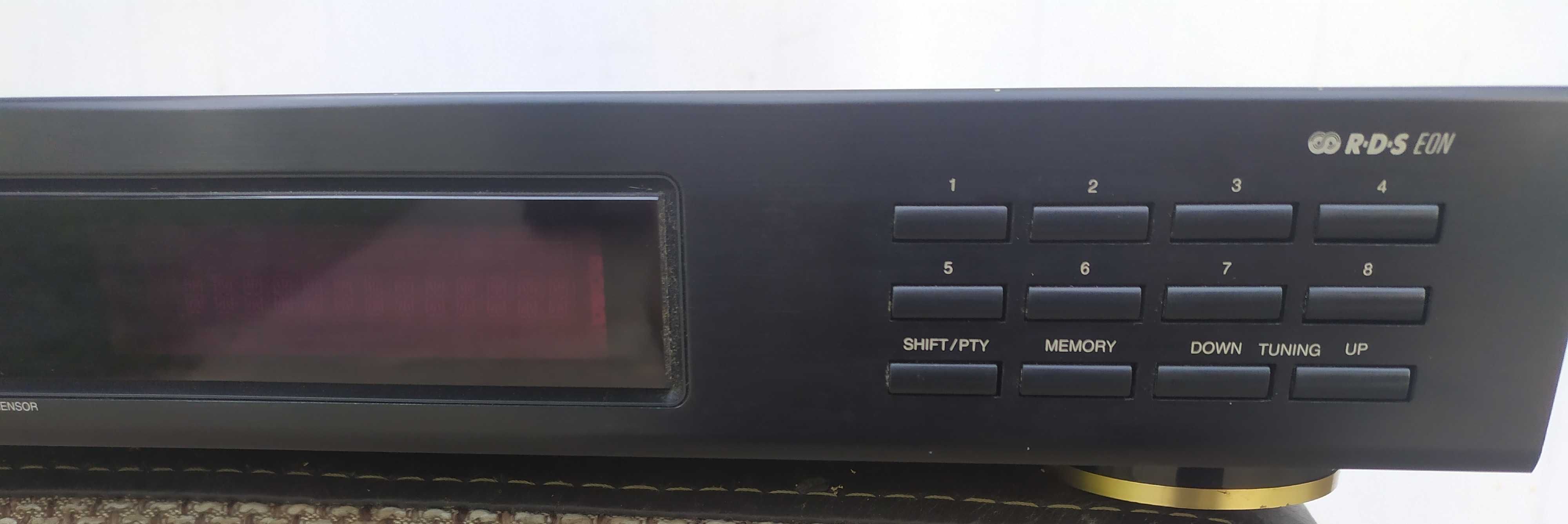 Tuner radiowy Denon TU-215RD .