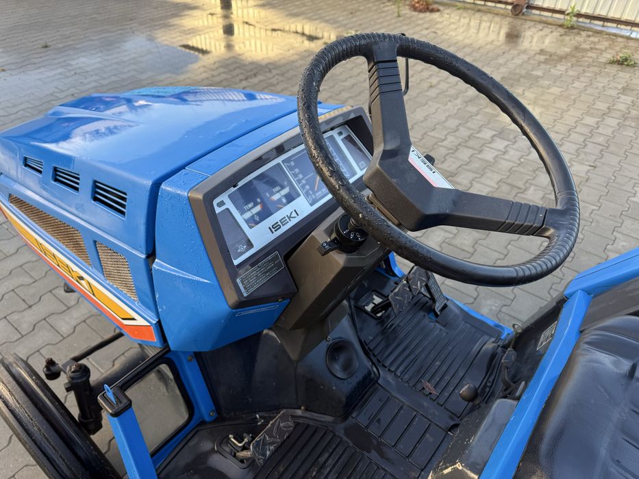 Японський трактор Iseki TU205 LandHope