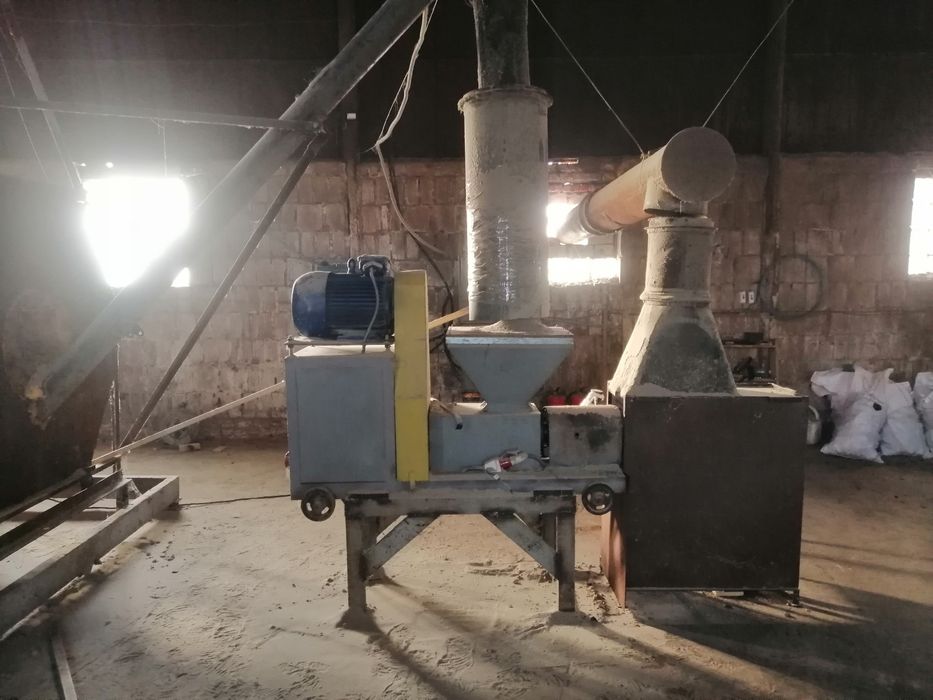 Лінія брекетування пінікей