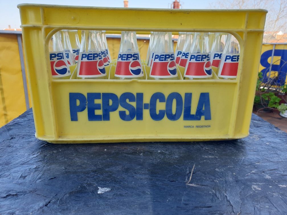 Grade antiga original da Pepsi