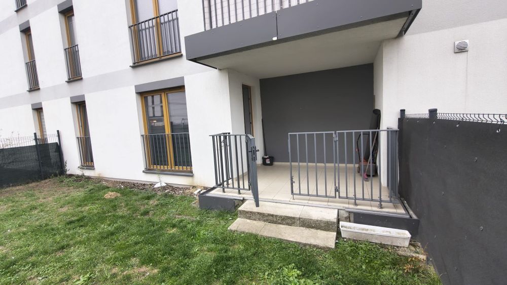 Wynajmę Kawalerkę  z tarasem i ogrodem Weglin ul. Cyrkoniowa