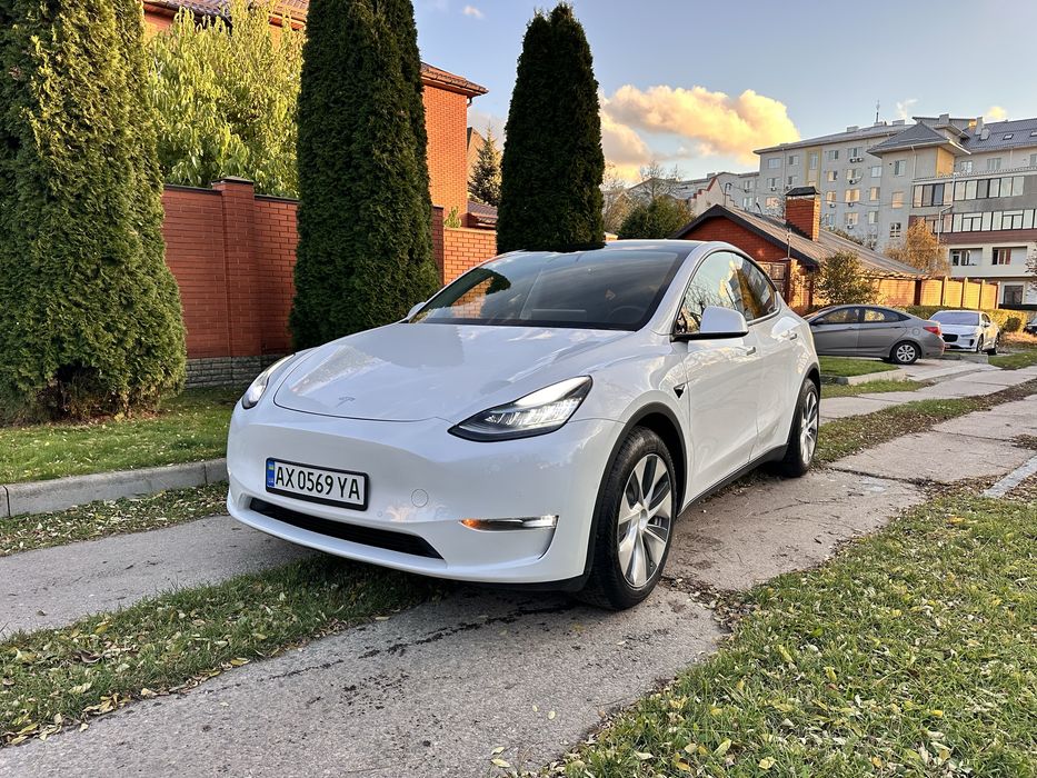 Tesla Model Y LONG RENG DUAL MOTOR Можливий обмін!