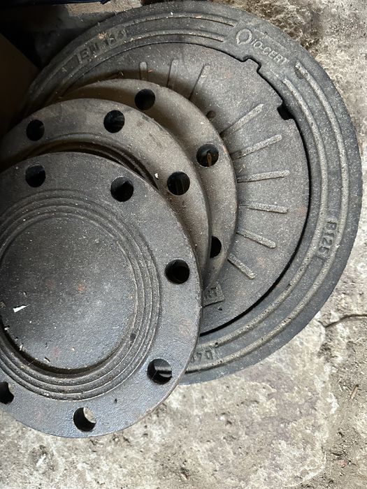 Żeliwo nawiertka właz kołnierz kolano trójnik Gemar
