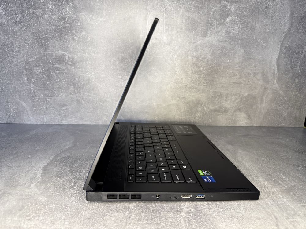 MSI Stealth gs66 i7 RTX 3070 16gb/1tb