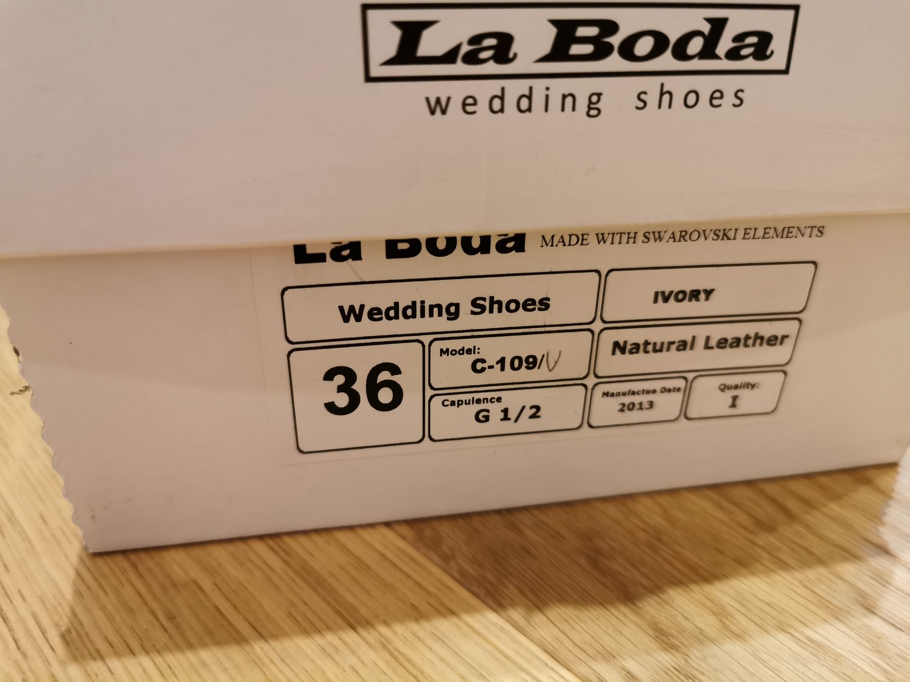 Buty szpilki ecru La Boda eleganckie rozm 36