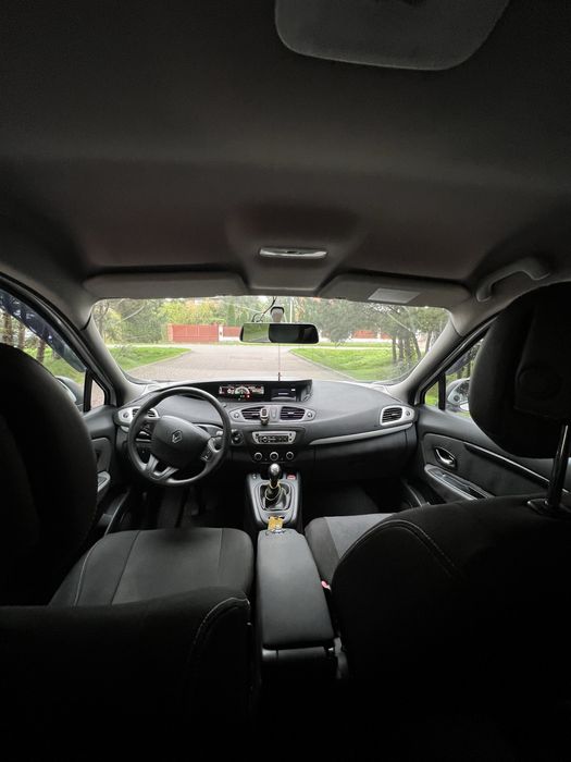 Продам renault scenic 2013 1.5dci 6МКПП, рідний пробіг, другий власник