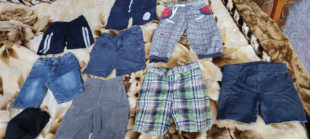 Шорти, фудболка, 104р