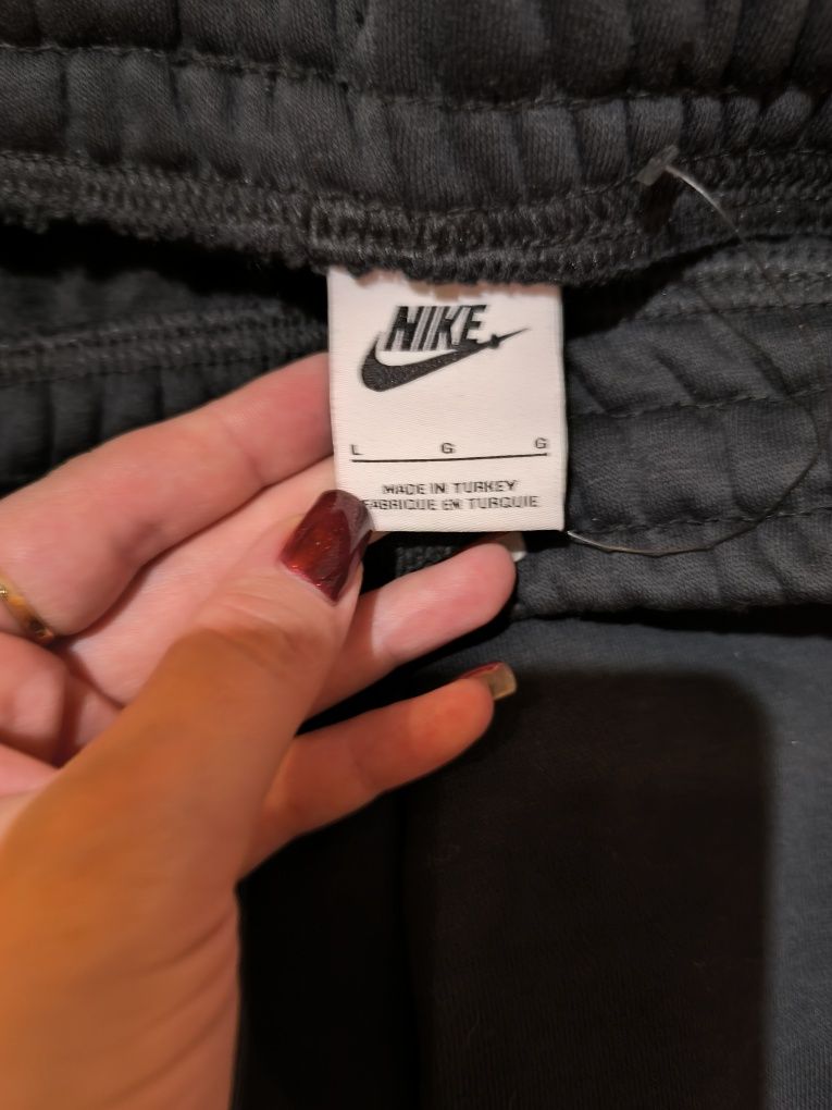 Новые фирменные штаны на флисе Найк, Nike