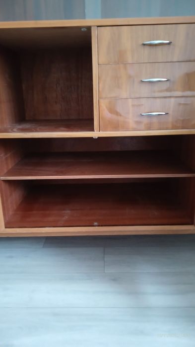 Sprzedam Kredens PRL do lekkiej renowacji. Poznań.