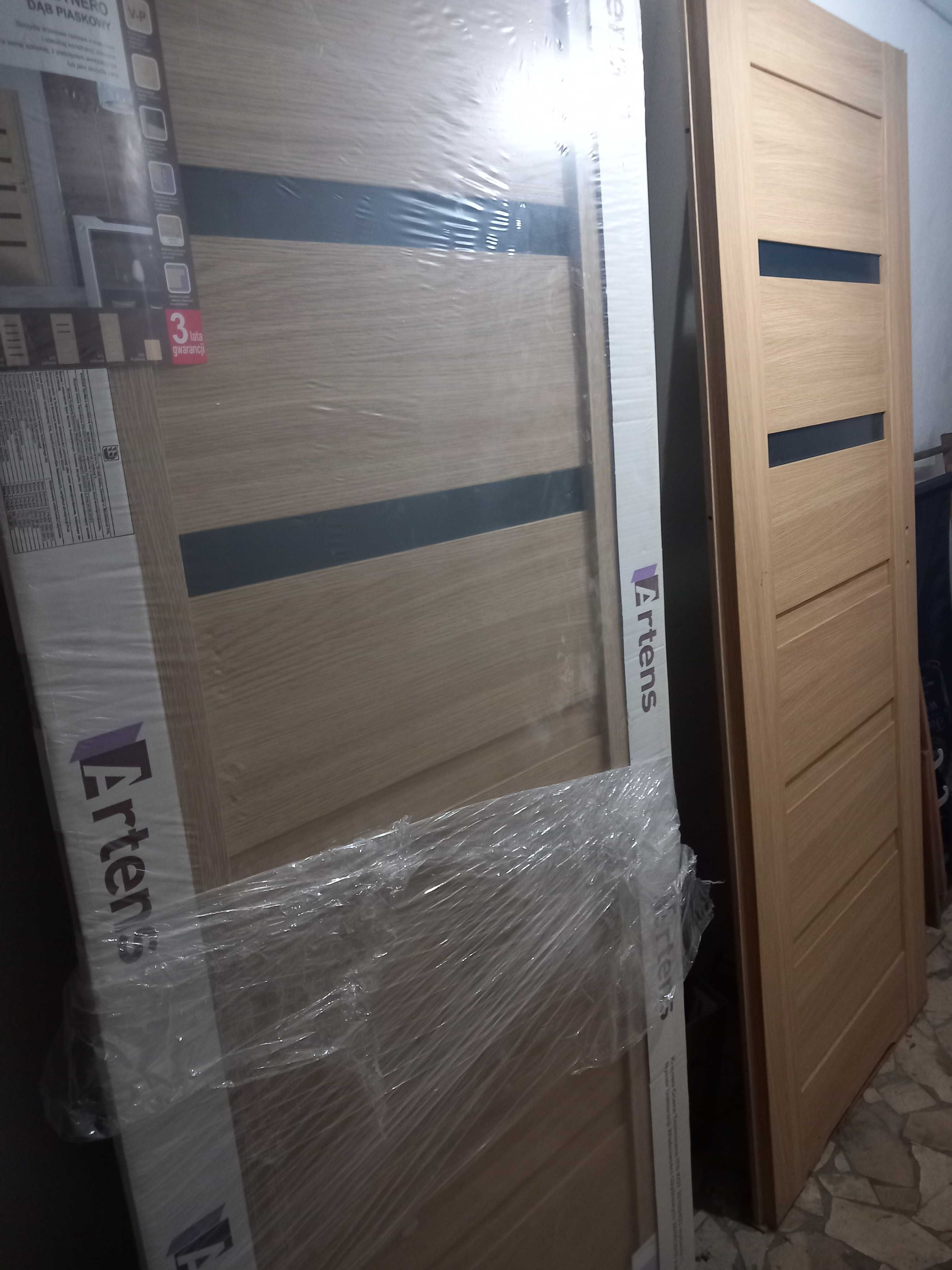 Drzwi wewnetrzne Artens 80 etna nero dąb piaskowy L i P