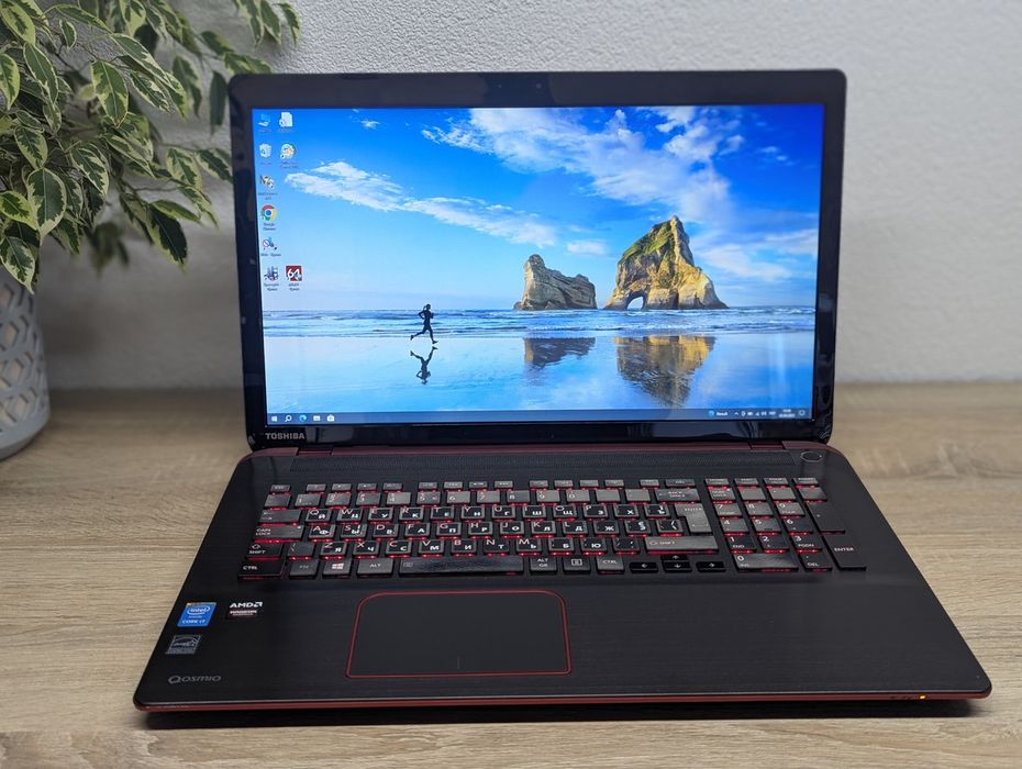 Продам потужний , ігровий ноутбук Toshiba Qosmio X70-B